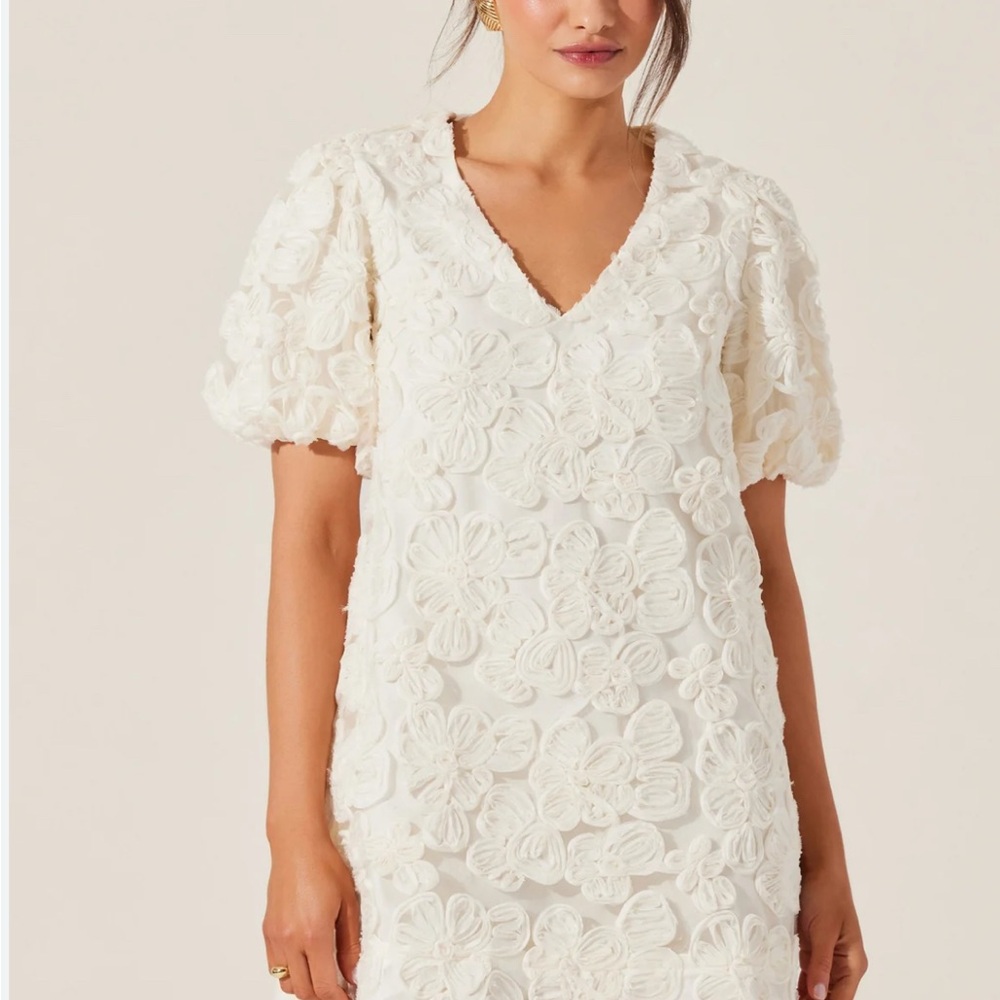 Astr White Floral Appliqué Mini Dress